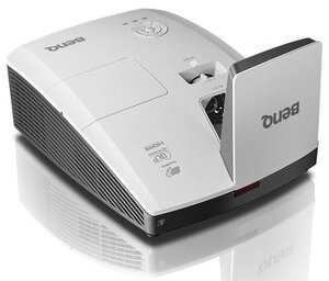  �������� BenQ BenQ MX852UST+