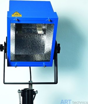   Dr. Honle     UVA-Spot 400/T Blacklight Dr. Honle